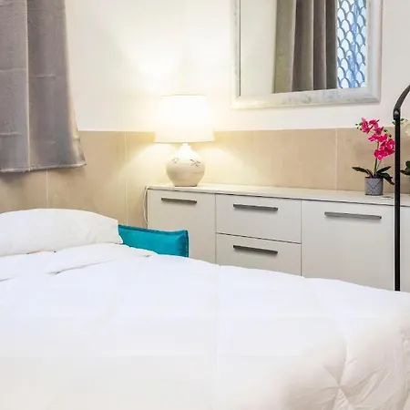 Fcr Piazza Navona - Teatro Pace