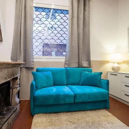 Fcr Piazza Navona - Teatro Pace Rom